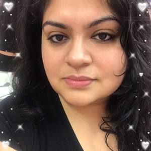 Meet your Posher, Yoanna